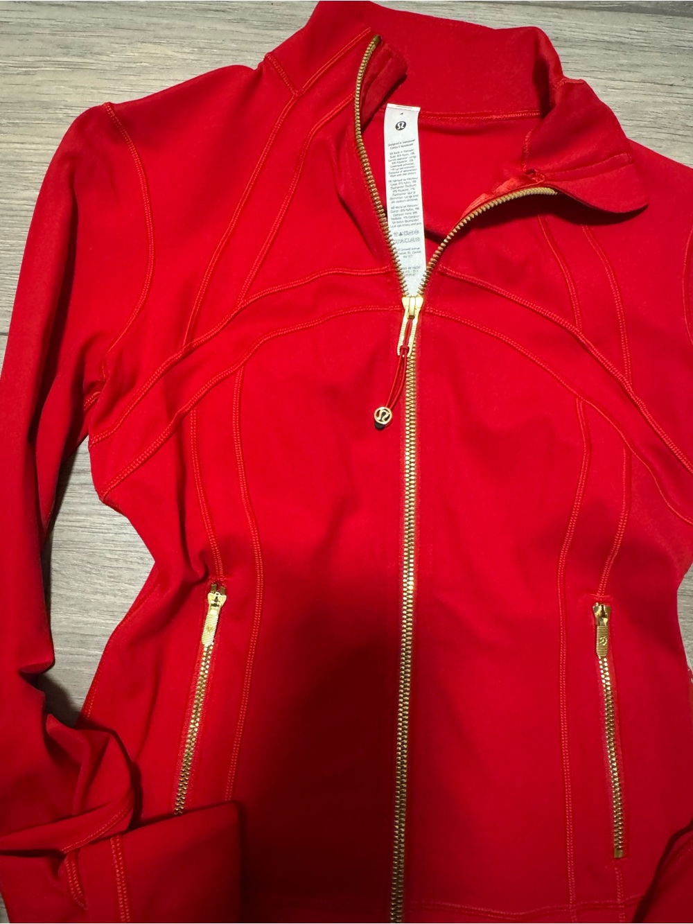 lululemon athletica oxford Red Cropped w Gold zip Define Jacket